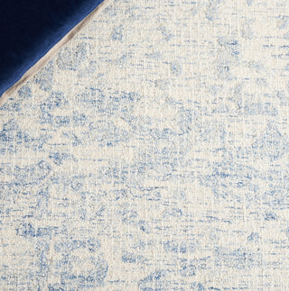 Safavieh Ebony EBN904A Ivory / Blue Area Rug Detail