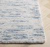 Safavieh Ebony EBN915A Ivory / Light Blue Area Rug Detail