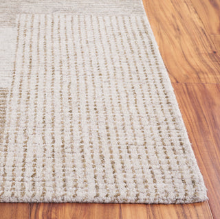 Safavieh Ebony EBN922A Ivory / Beige Area Rug Detail