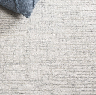 Safavieh Ebony EBN926F Grey / Ivory Area Rug Detail