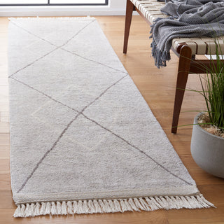 Safavieh Easy Care ECR210F Grey / Ivory Area Rug Room Scene