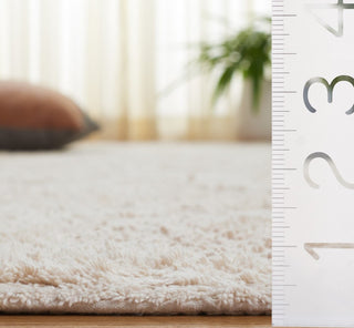 Safavieh Easy Care ECR214A Ivory Machine Washable Area Rug Detail