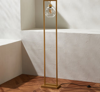 Safavieh Jalisa FLL4127B Gold Lamp Room Scene Off Feature