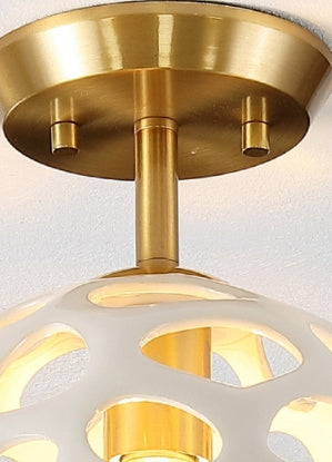 Safavieh Eldrid FLU4076A White / Gold Lamp Room Scene On Feature