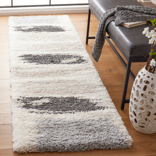 Safavieh Fontana Shag FNT898 Grey / Ivory Area Rug Room Scene Feature