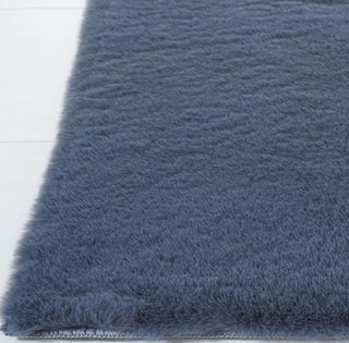 Safavieh Faux Rabbit Fur FRF500H Dark Grey Machine Washable Area Rug Detail