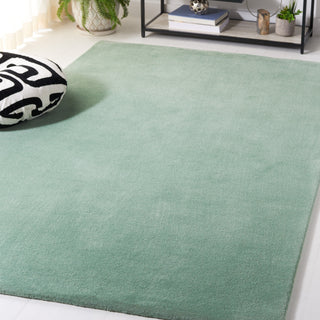 Safavieh Fifth Avenue FTV128Y Green Area Rug Room Scene