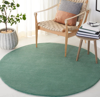 Safavieh Fifth Avenue FTV128Y Green Area Rug Room Scene