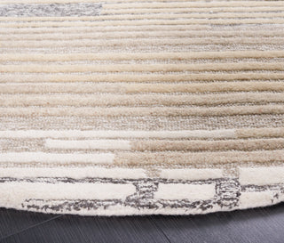 Safavieh Fifth Avenue FTV131B Natural / Beige Area Rug Detail