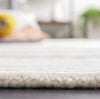 Safavieh Fifth Avenue FTV132B Natural / Grey Area Rug Detail