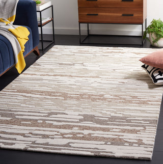 Safavieh Fifth Avenue FTV133B Natural / Brown Area Rug Room Scene