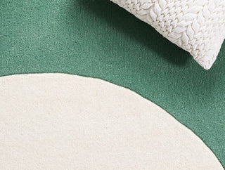 Safavieh Fifth Avenue FTV146Y Green / Ivory Area Rug Detail