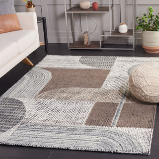 Safavieh Fifth Avenue FTV402A Ivory / Grey Area Rug Room Scene Feature