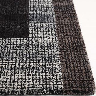 Safavieh Fifth Avenue FTV403Z Black / Grey Area Rug Detail