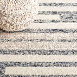 Safavieh Fifth Avenue FTV410H Charcoal / Ivory Area Rug Detail