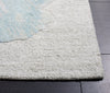 Safavieh Fifth Avenue FTV504M Beige / Blue Area Rug Detail