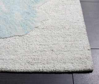 Safavieh Fifth Avenue FTV504M Beige / Blue Area Rug Detail