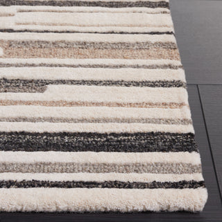 Safavieh Fifth Avenue FTV602F Ivory / Grey Area Rug Detail