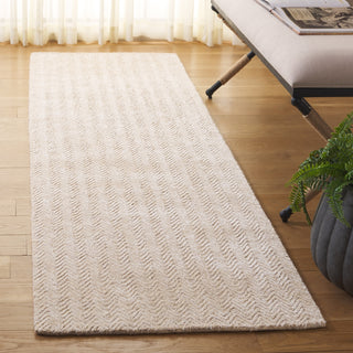 Safavieh Glamour GLM403D Gold / Ivory Area Rug Room Scene Feature