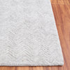 Safavieh Glamour GLM403F Grey / Ivory Area Rug Detail