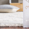 Safavieh Glamour GLM540F Grey / Ivory Area Rug Detail