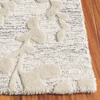 Safavieh Glamour GLM541F Natural / Grey Area Rug Detail