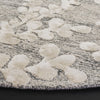 Safavieh Glamour GLM541F Natural / Grey Area Rug Detail