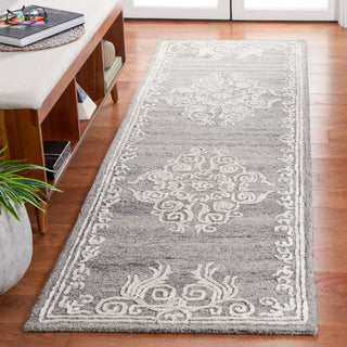 Safavieh Glamour GLM604F Grey / Ivory Area Rug Room Scene Feature