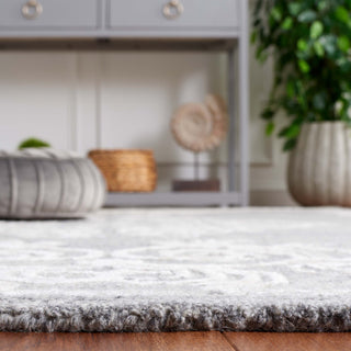 Safavieh Glamour GLM604F Grey / Ivory Area Rug Detail