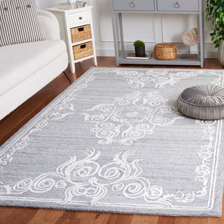 Safavieh Glamour GLM604F Grey / Ivory Area Rug Room Scene