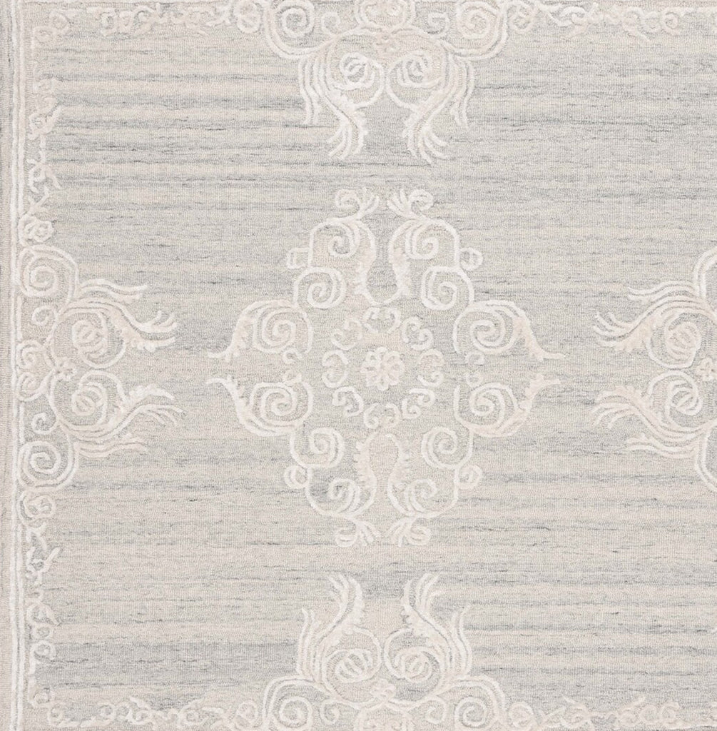 Safavieh Glamour GLM604G Silver / Ivory Area Rug main image
