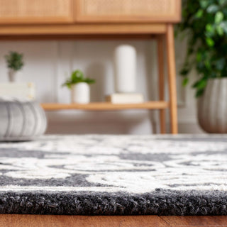 Safavieh Glamour GLM604Z Black / Ivory Area Rug Detail
