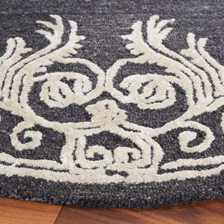 Safavieh Glamour GLM604Z Black / Ivory Area Rug Detail