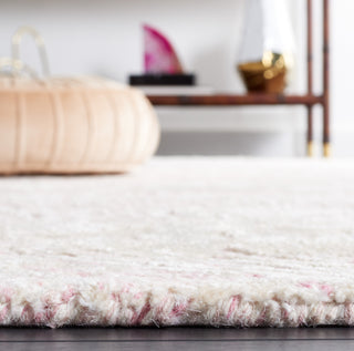 Safavieh Glamour GLM605U Pink / Ivory Area Rug Detail