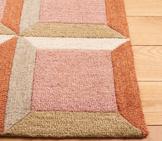 Safavieh Genre GRE101 Pink / Beige Area Rug Detail