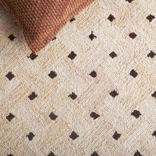 Safavieh Genre GRE302T Light Brown / Ivory Area Rug Detail