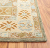 Safavieh Heritage HG226J Ivory / Light Blue Area Rug Detail