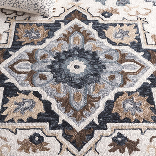 Safavieh Heritage HG552F Ivory / Grey Area Rug Detail