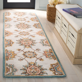 Safavieh Heritage HG554B Beige / Ivory Area Rug Room Scene Feature