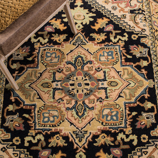 Safavieh Heritage HG625Z Black / Gold Area Rug Detail