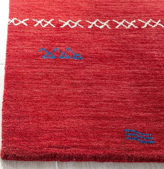 Safavieh Himalaya HIM596Q Red Area Rug Detail