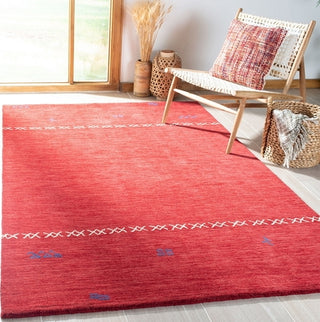 Safavieh Himalaya HIM596Q Red Area Rug Room Scene