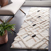 Safavieh Hi-lo Shag HLS210 Light Beige / Area Rug Room Scene Feature