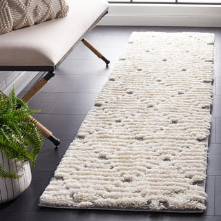 Safavieh Hi-lo Shag HLS212 Grey / Beige Area Rug Room Scene Feature