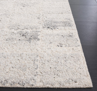 Safavieh Harvest HVT107G Silver / Grey Area Rug Detail