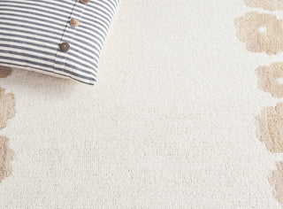 Safavieh Jardin JAR101A Beige / Ivory Area Rug Detail