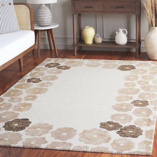Safavieh Jardin JAR101A Beige / Ivory Area Rug Room Scene