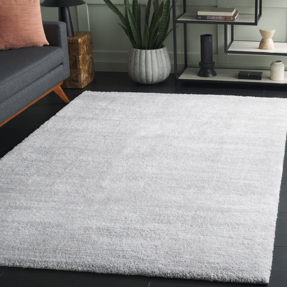 Safavieh Jasmine Shag JSM100 Light Grey / Ivory Area Rug Room Scene Feature