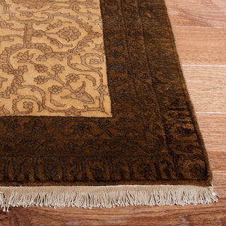 Safavieh Jewel Of India JWL600 Chocolate / Light Gold Area Rug