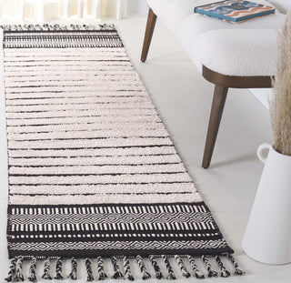 Safavieh Kilim Collection KLC401A Ivory / Black Area Rug Room Scene